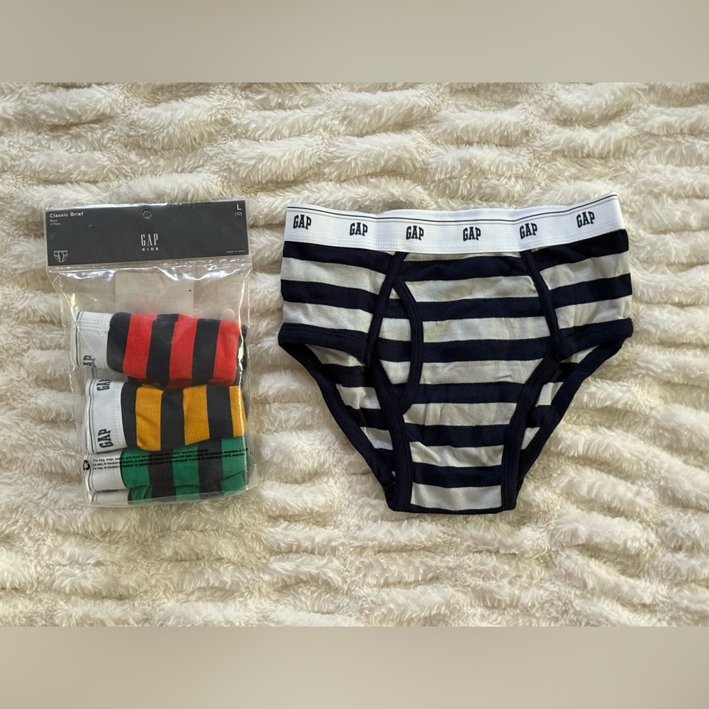 NWT GAP Kids’ Striped Briefs